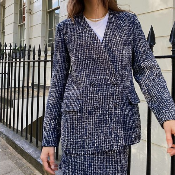 Babaton Kilburn Blazer - Picture 2 of 4